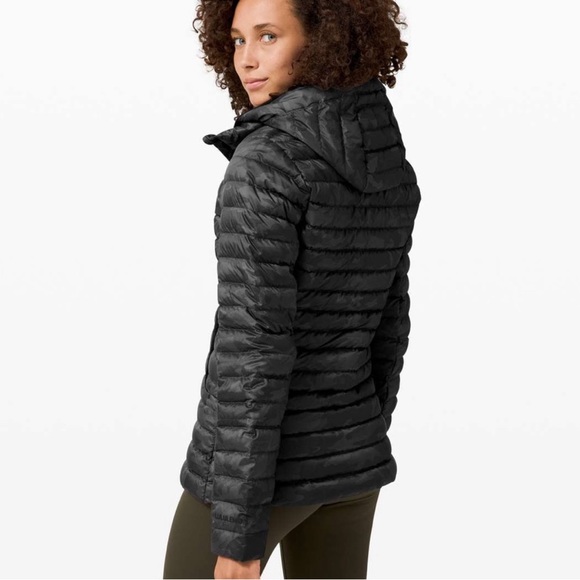 Lululemon Pack It Down Jacket
Incognito Camo Multi Grey, size 4 - Picture 2 of 7